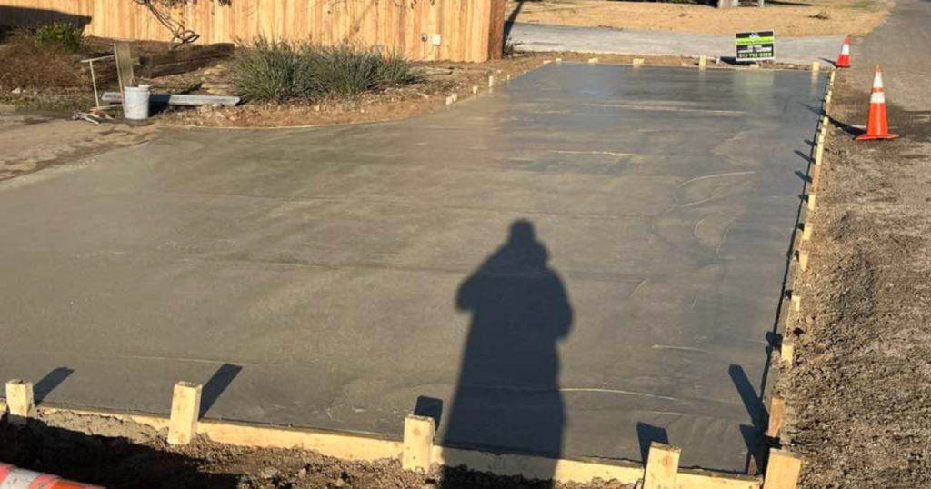 Concrete Driveway Contractor Kaius Landscaping and Construction